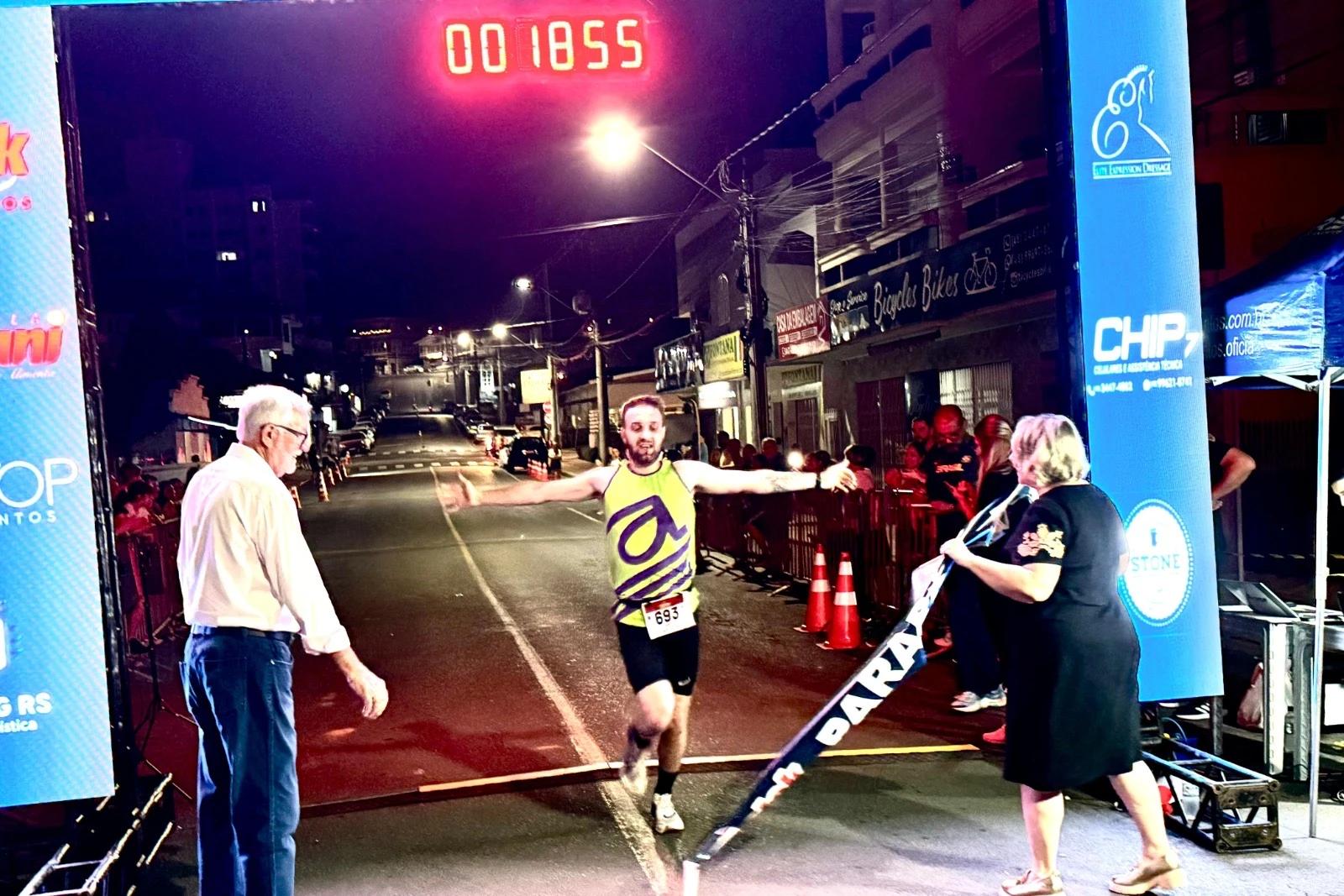 Corrida reúne 450 atletas e consagra campeões em Cocal do Sul