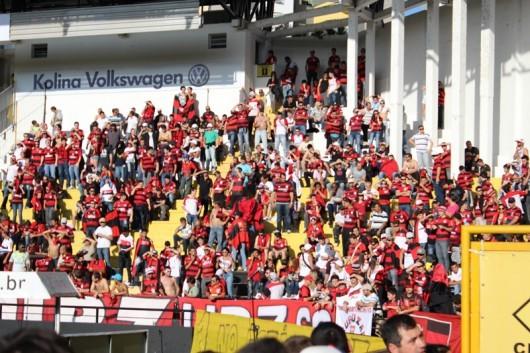 Torcida rubro-negra prepara recepção calorosa ao Flamengo