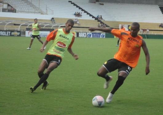  Páscoa espera ajudar o Tigre a dar volta por cima no Catarinense