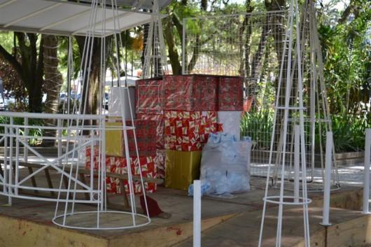 Papai Noel chega na praça Nereu Ramos nesta segunda-feira