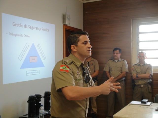 PM define atividades para projeto de Segurança Pública nas Escolas de Araranguá