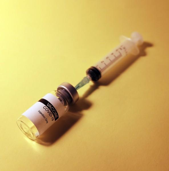 Mais 942 mil doses da vacina da Janssen chegam ao Brasil