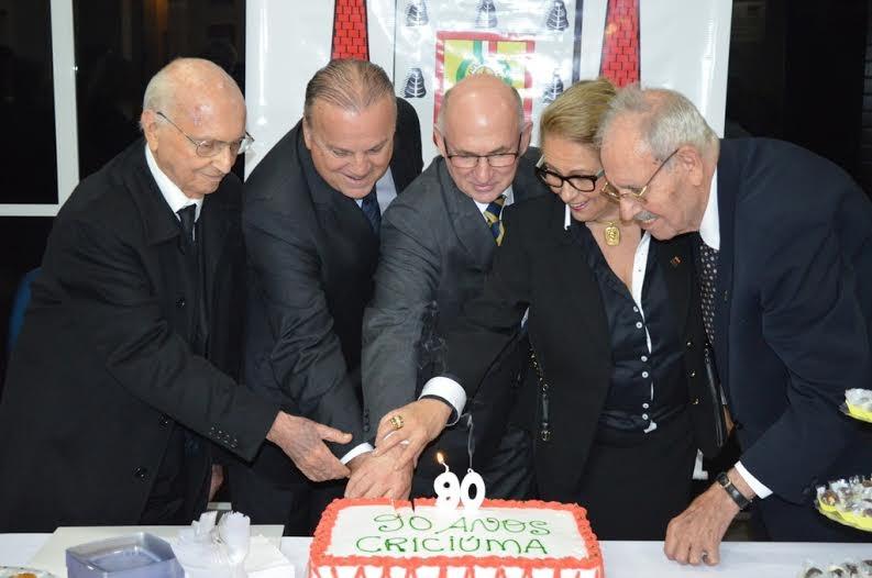 Ex-prefeitos são homenageados em Sessão Especial