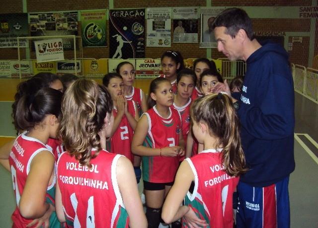 Meninas de Forquilhinha estreiam na Liga Voleibol SC