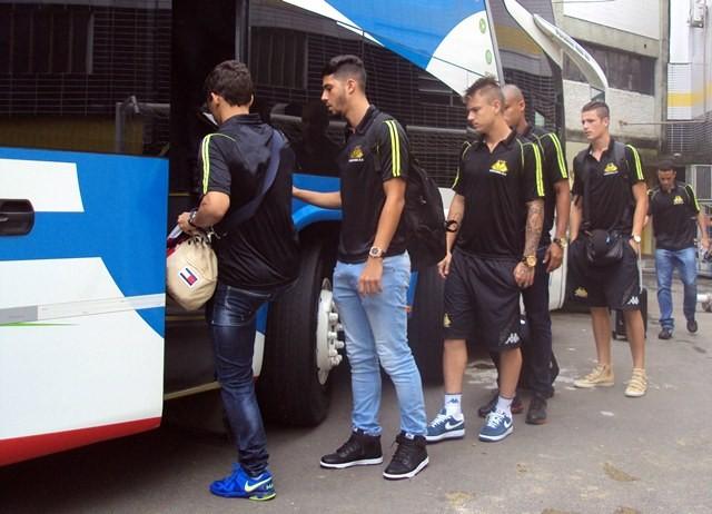 Com desfalques e novidade na bagagem, Criciúma segue rumo ao Espírito Santo