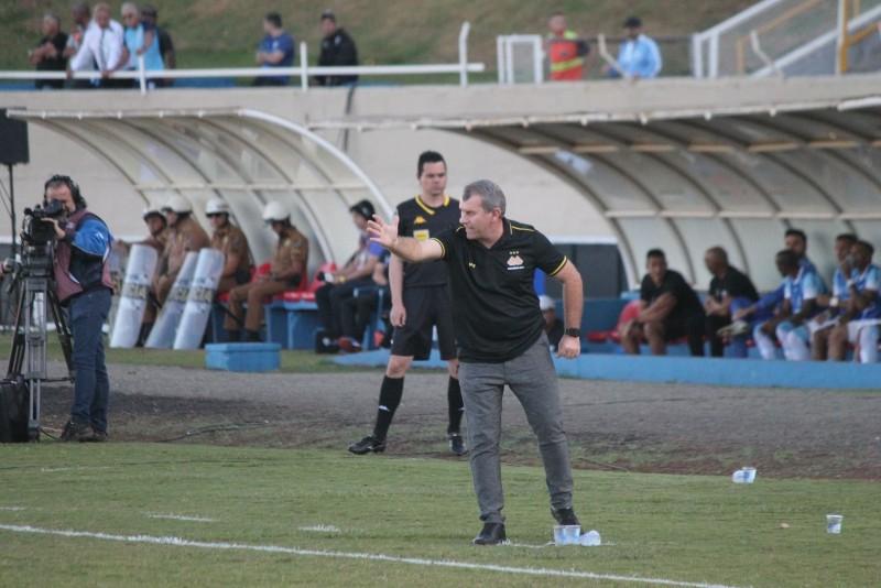 Tencati sobre o empate com o Londrina: 'Um ponto muito valorizado'