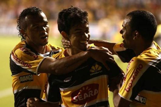 Tigre despacha o ABC e se mantém na liderança da Série B