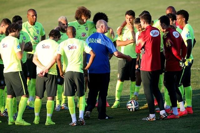 Na briga por uma vaga na semifinal, Brasil encara a Colômbia