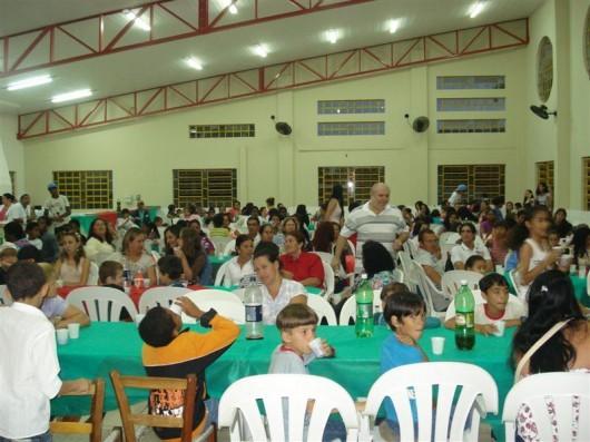 Famílias do Cras Santa Luzia celebram encerramento de trabalhos em 2011