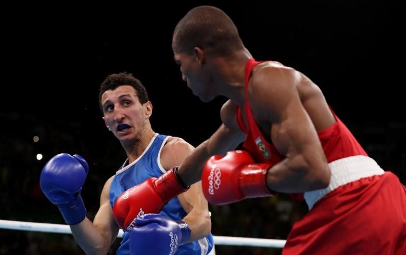 Robson Conceição conquista ouro inédito para o Brasil