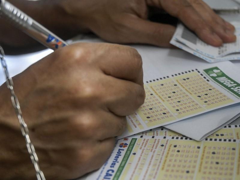 Mega-Sena: aposta de MG fatura prêmio máximo; 15 apostas do Sul catarinense acertam a quadra