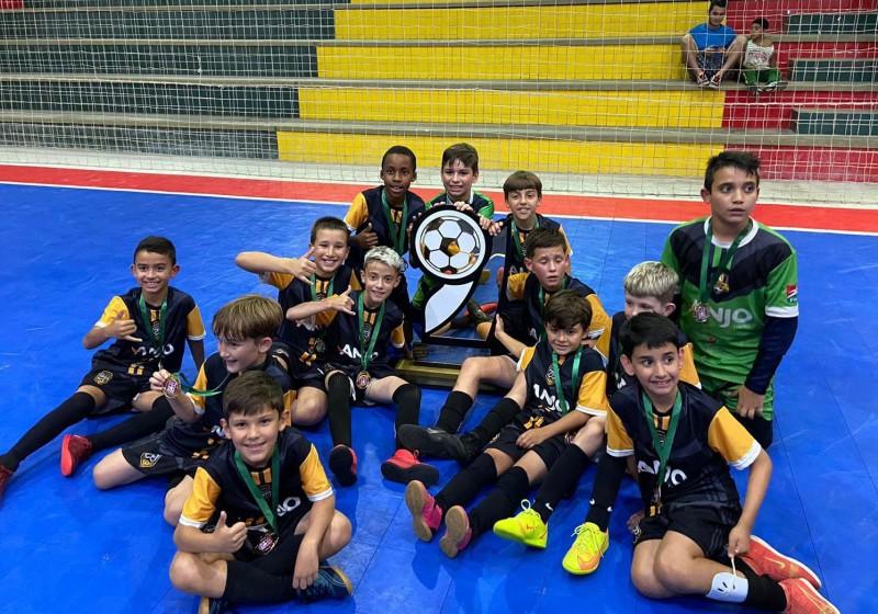 Equipes das categorias de base de Cocal do Sul/Anjo Futsal somam conquistas em 2022