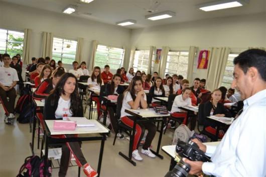 Arte da fotografia vira aula prática no CMG