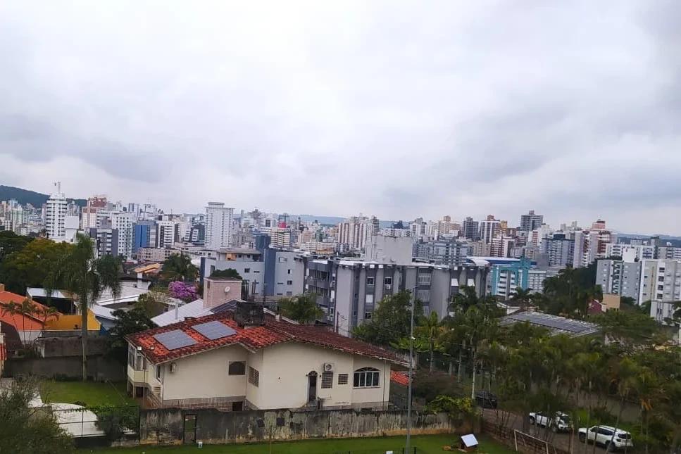 Criciúma terá semana chuvosa e retorno do frio na quinta-feira