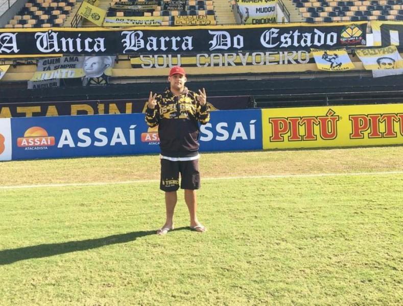 Diretor da torcida Os Tigres morre aos 22 anos 