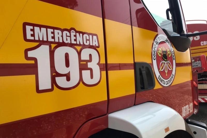Saída de pista deixa passageiros feridos na BR-101 em Içara