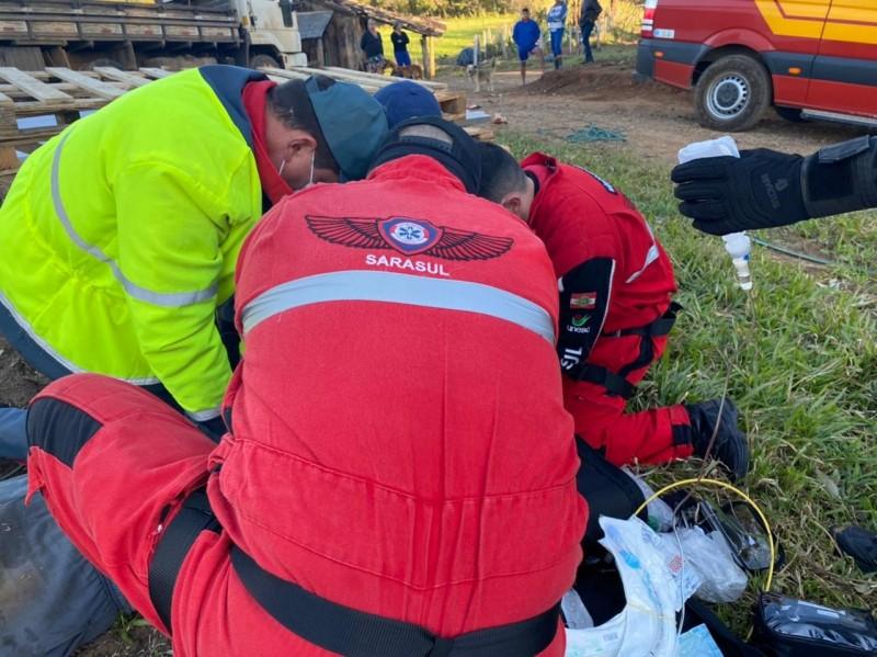 Trabalhador leva choque elétrico e morre depois de encostar escada em rede de alta tensão