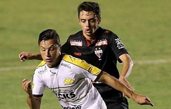 Cavalo lamenta revés, mas vê jogo igual no Serra Dourada