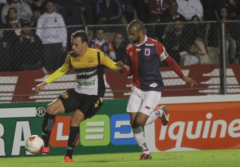 Arbitragem pernambucana para Criciúma e Paraná
