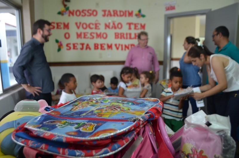 Administração municipal e Famsid arrecadam material escolar em Siderópolis