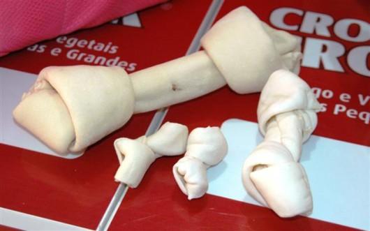 Ossinhos artificiais podem ser um risco para saúde dos cães
