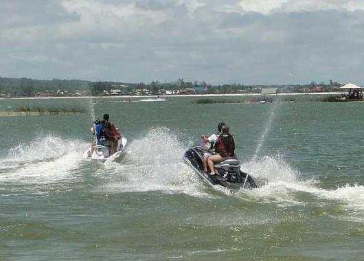 Evento reúne pilotos de jet ski no Rincão