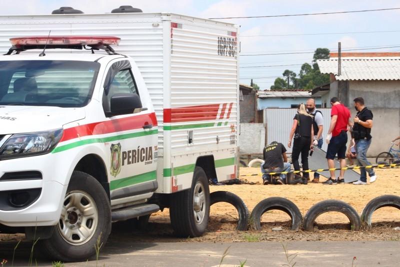 Adolescentes alegam que agrediram vítima até a morte devido discussão envolvendo tráfico de drogas