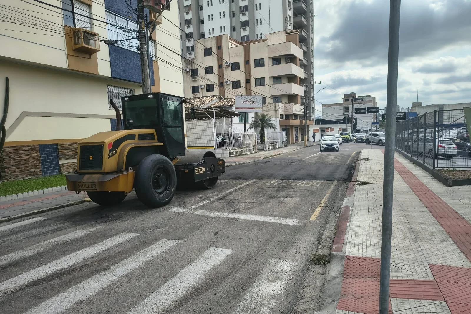 A pedido de moradores, faixas elevadas são implantadas em vias de Criciúma