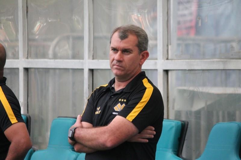 ‘A equipe adversária está de parabéns, mas o Criciúma jogou melhor e foi merecedor’, avalia Tencati