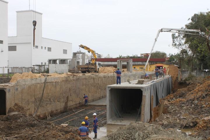 Obra do Canal Auxiliar vai alterar trânsito na Wenceslau Braz