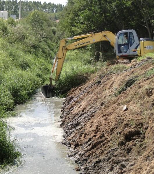 Rio dos Porcos recebe a segunda etapa de desassoreamento