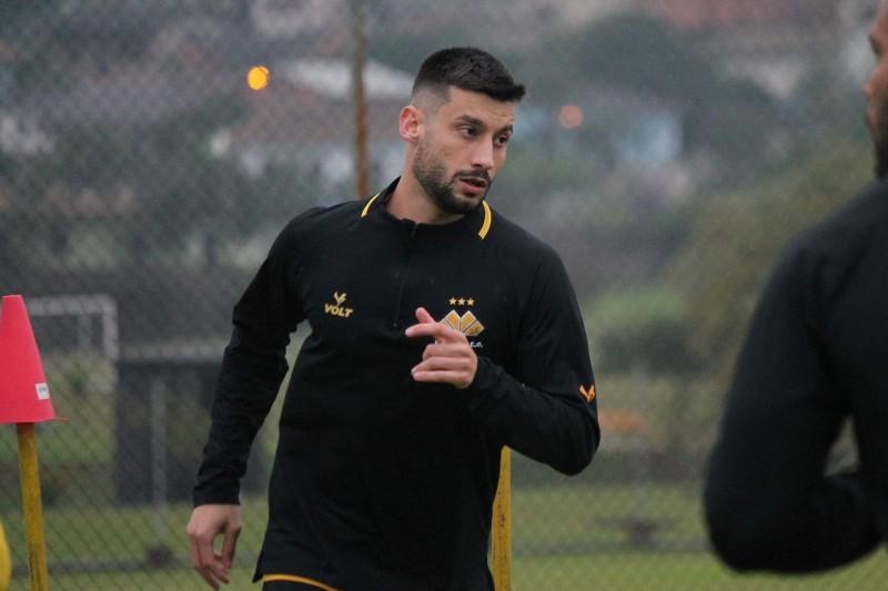 Depois de não renovar com o Tigre, Lucas Poletto é anunciado no Brusque