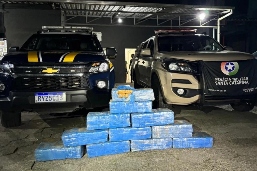 Tubarão: em ação conjunta, PRF e PM apreendem 120 quilos de maconha