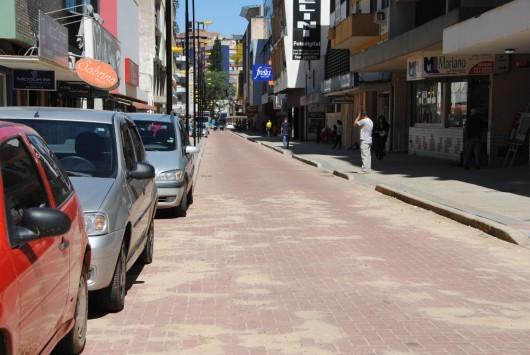 Obras na rua Coronel Pedro Benedet estão próximas do fim