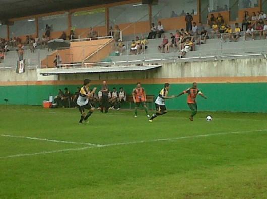 Criciúma vence partida de três gols em menos de três minutos 