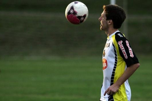 Ezequiel completará dez jogos pelo Tigre nesta sexta-feira