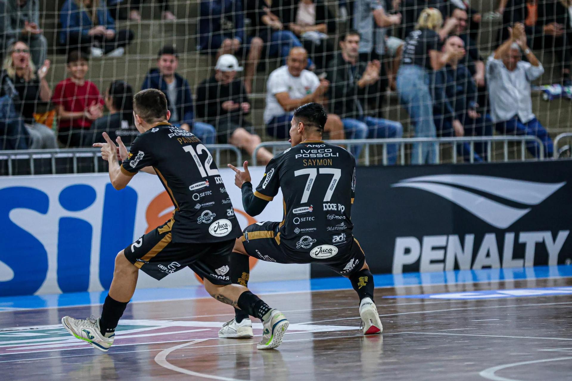 Vídeo: Criciúma goleia o atual vice-campeão brasileiro de futsal