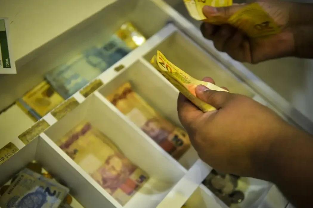 Salário mínimo será reajustado em 2026; veja valores