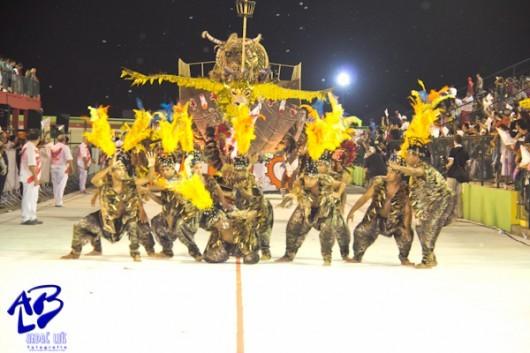 Democratas é a campeã do Carnaval de Laguna