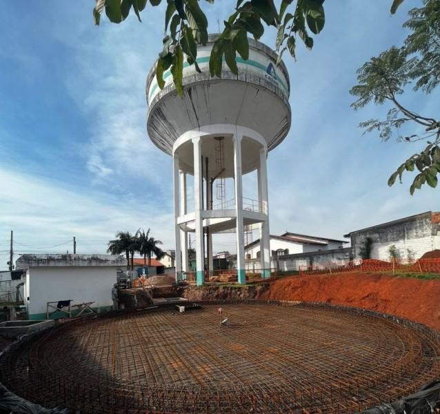 Nova empresa prossegue com obra de reservatório de água em Içara