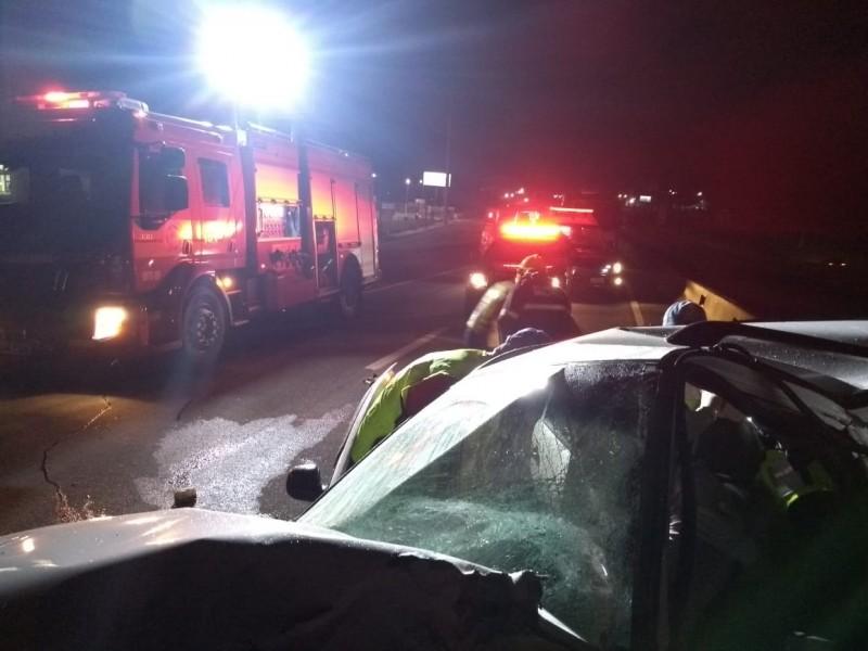 Veículo na contramão causa acidente na BR 101 em Tubarão