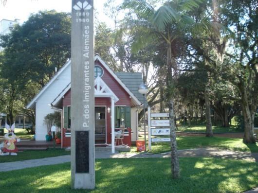 Forquilhinha lembra famílias colonizadoras