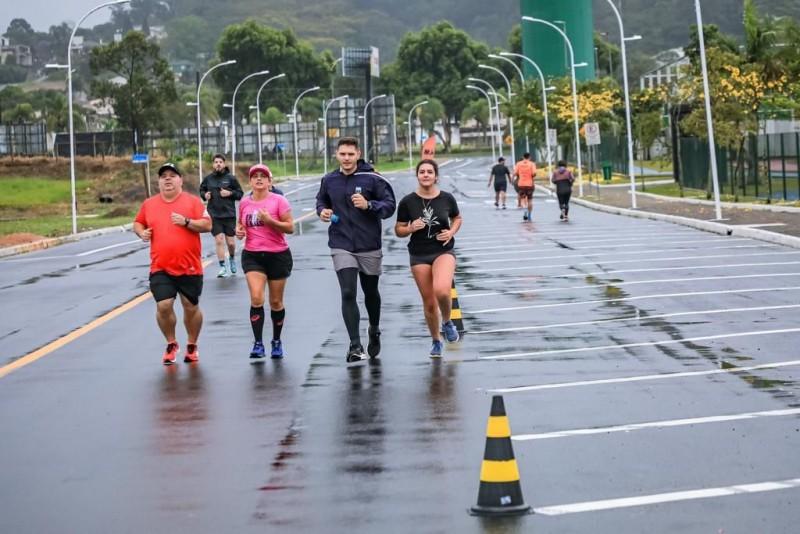 Grupo de corrida M3 realiza Desafio de Casais em Criciúma