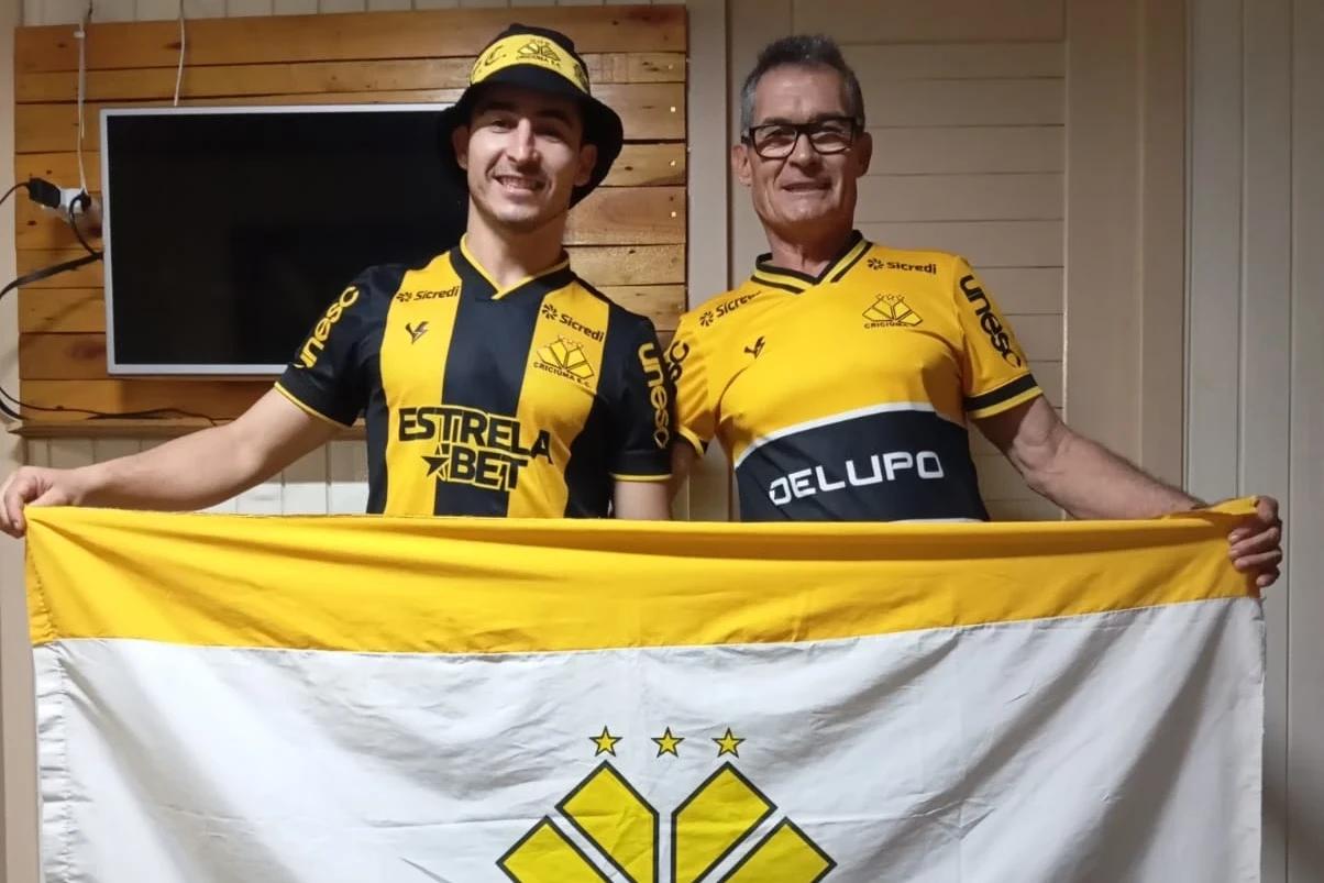 Galeria carvoeira: envie sua foto e entre na vibração do jogo decisivo