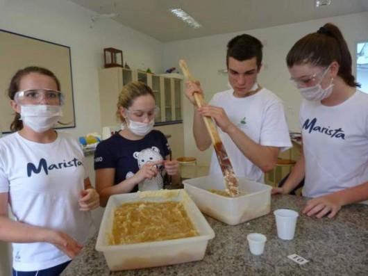 Sabão produzido por alunos