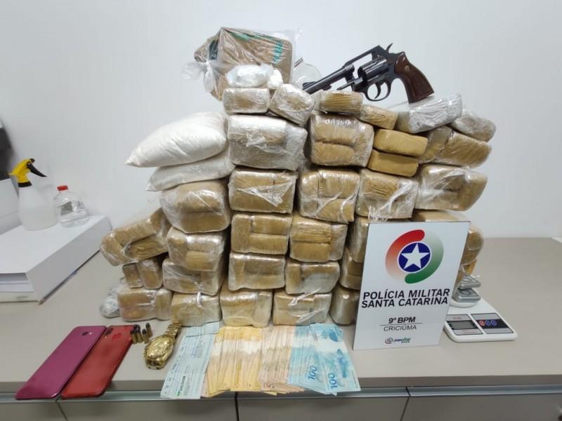 Polícia Militar apreende 78,6 quilos de maconha em Criciúma