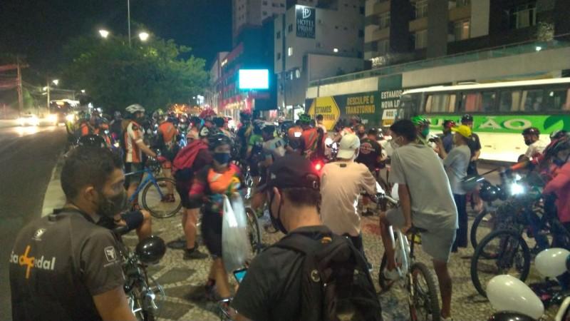 Ciclistas fazem protesto após a morte de adolescente atropelado em Criciúma
