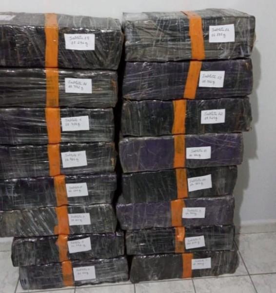 Freteiro de drogas é preso durante operação deflagrada Polícia Civil de Laguna