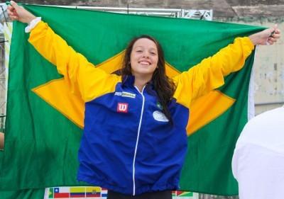 Nadadora tubaronense é campeã sul-americana