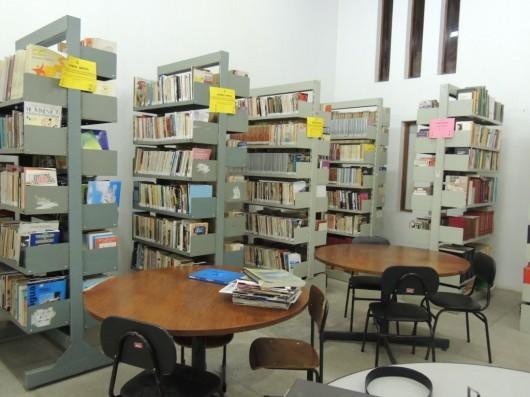 Biblioteca Pública Municipal de Urussanga recebe mais de mil livros